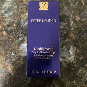 Estée Lauder Double Wear Foundation